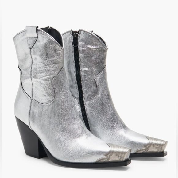 Free People Brayden Western boot with rustic elements 38 1/2 Pewter